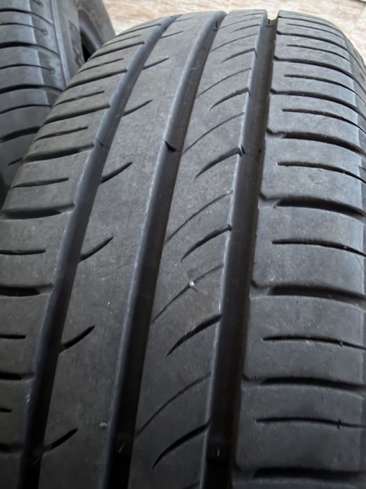 Летни гуми 195/60R15 88H-KU61 KUMHO ECOWING ES31 DOT4523 купени 2024 г