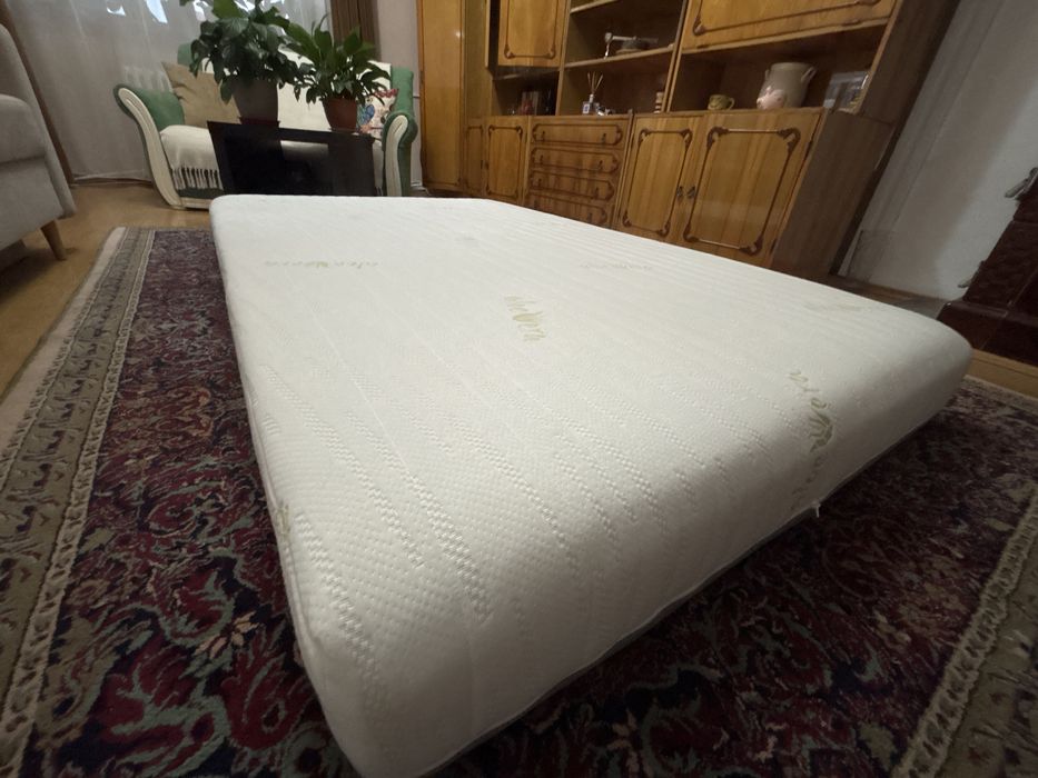 Vand 2 Saltele de pat 200x120cm ca noi burete + spuma cu memorie + AV