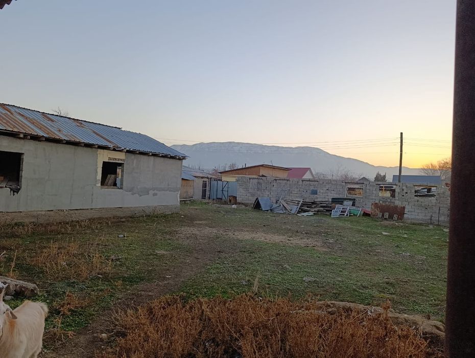 Уй  сатылады. ..