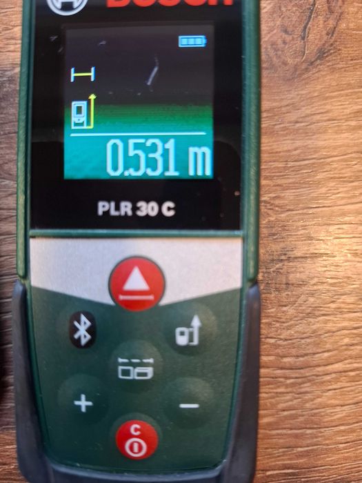 Bosh digital laser PLR 30c Лазерна рулетка