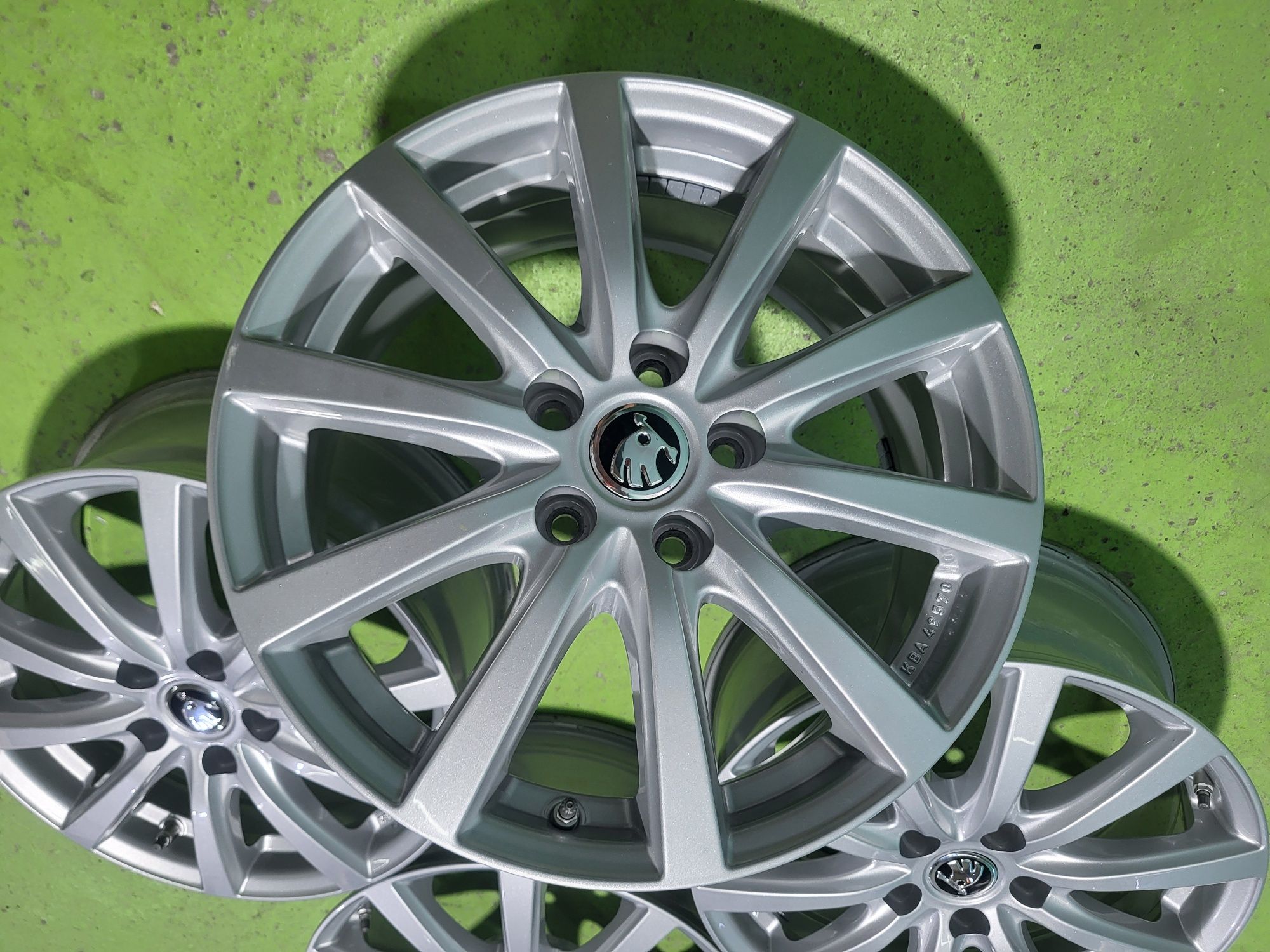 17 5x112 Skoda лети джанти 5х112 шкода