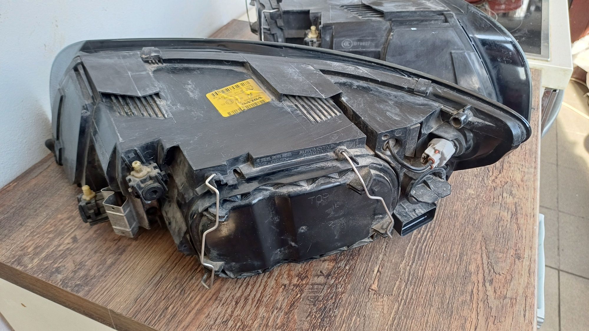 Фарове  VOLVO   за C30/S40/V50