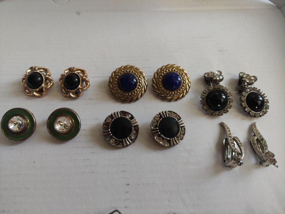 Клипсы - бижутерия советского периода