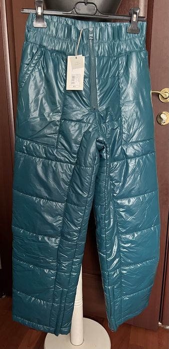 Pantaloni de ski luciosi noi