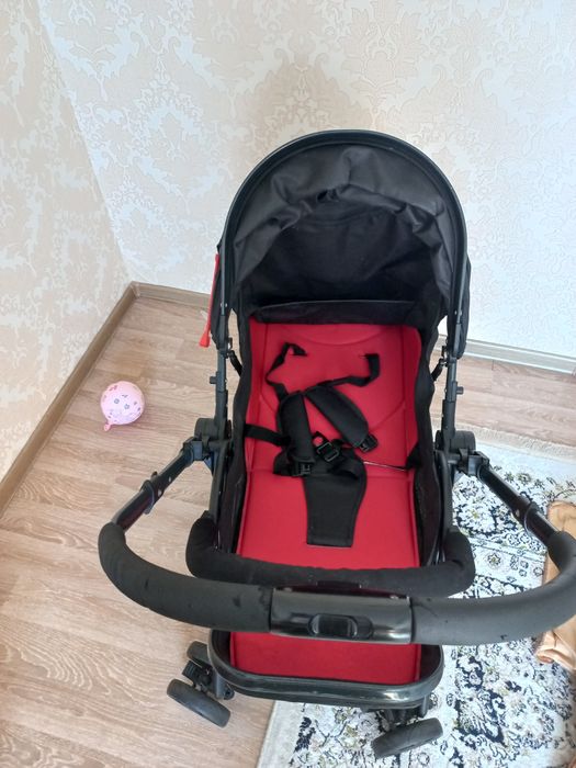 Продам коляску летнию лёгкая,удобная