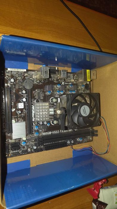 Placa de baza ASRock 960GM-VGS3 FX