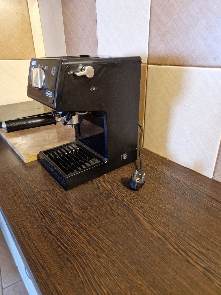 Aparat espresso DeLonghi