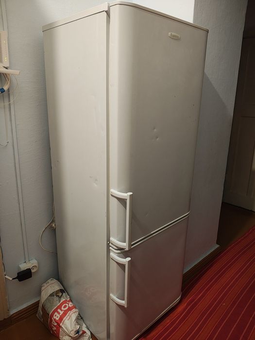 Холодильник бирюса не морозит