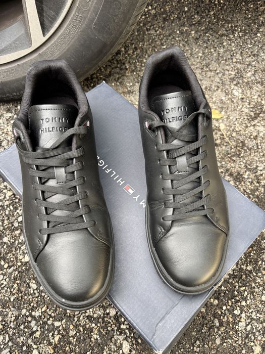 Adidasi Tommy Hilfiger marimea 44