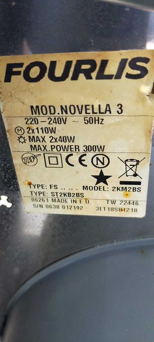 Vând hota inox cu doua motoare