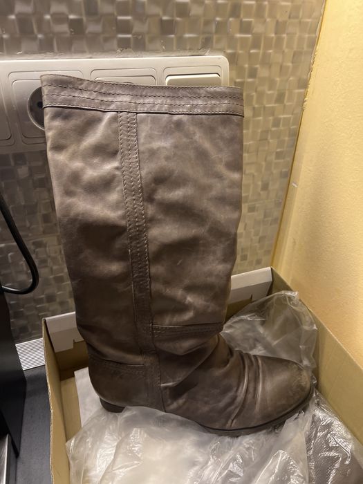 Vand cizme dama folosite marimea 39