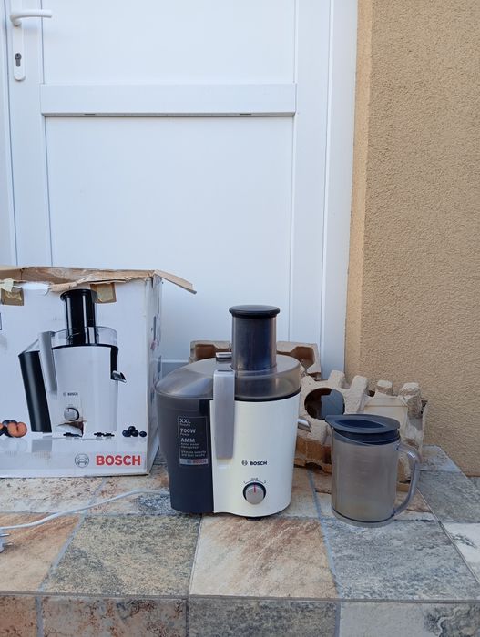 Storcător de fructe Bosch