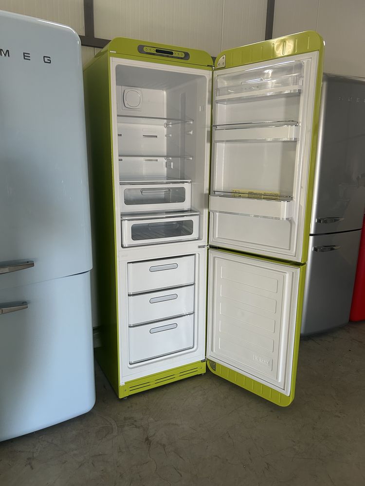 Инверторен Хладилник СМЕГ SMEG FAB32RLI5 ,Лайм , 196 см , 331 литра