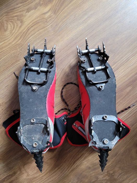 Bocanci Kayland drytooling ice cu coltari Cassin