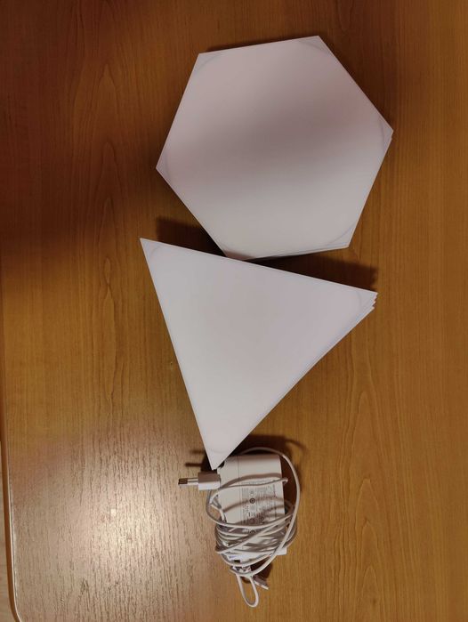 Nanoleaf Shapes Hexagons 3 panouri + Triangles 4 panouri