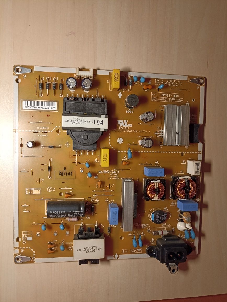 Sursa placa TV led LG model 55UP75003LF
Fabricat 10/2021
Display spart