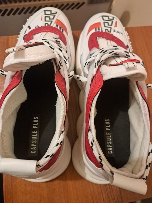 Продавам мъжки маратонки