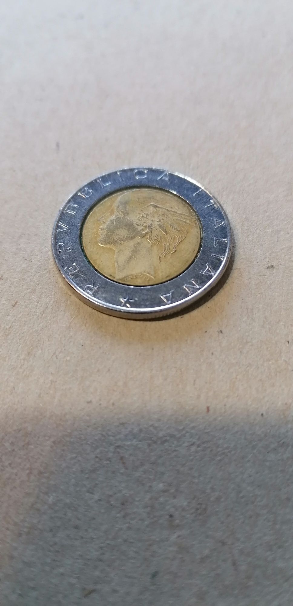 Moneda 500 lire italiene