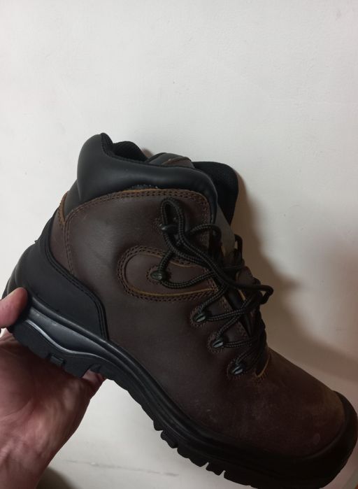 Продам обувь рабочие