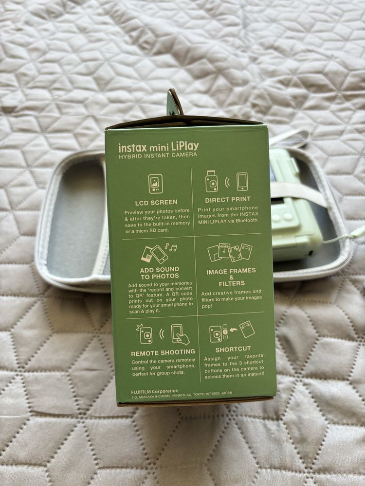 Моментен фотоапарат Instax LiPlay + подарък калъф за съхранение