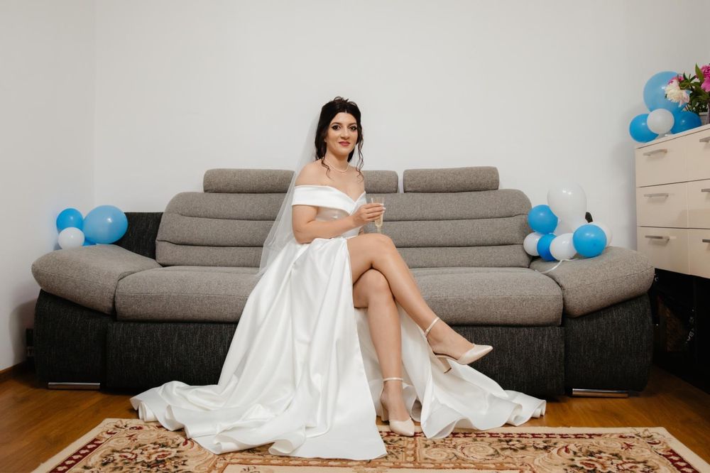 Rochie de mireasa din tafta