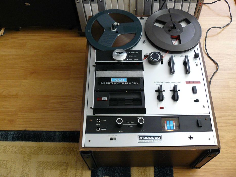 Magnetofon Casetofon Amplificator Akai x2000sd