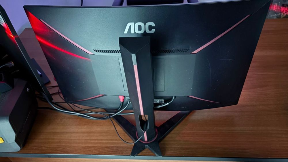 Продается изогнутый монитор лос