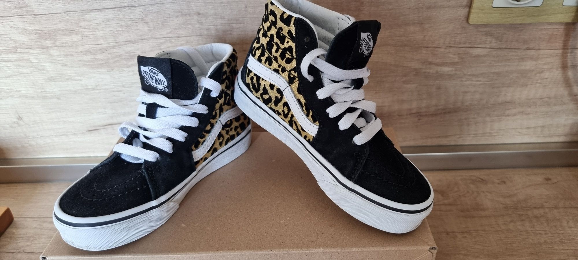 Детски кецове Converse и Vans