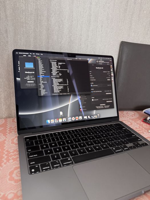 Macbook Air M2 13’ 8/512GB
