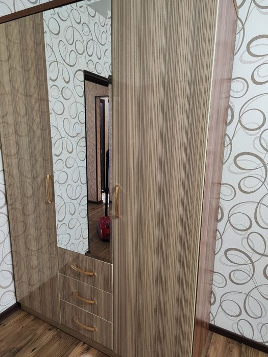 Продам 2 ком Юнусабад 15 квартал Ипо