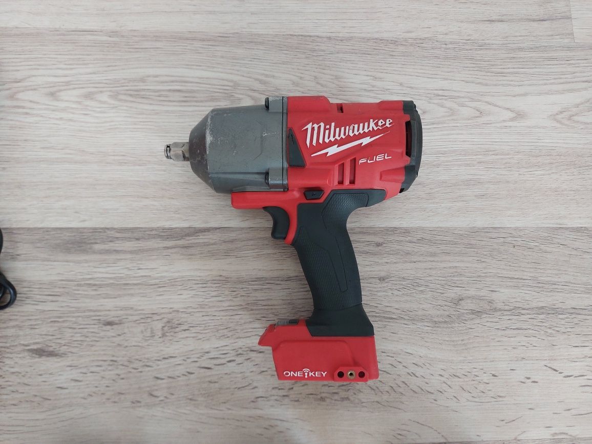 Pistol impact mare milwaukee M18 ONEFHIWF12, 1900 nm, 2022