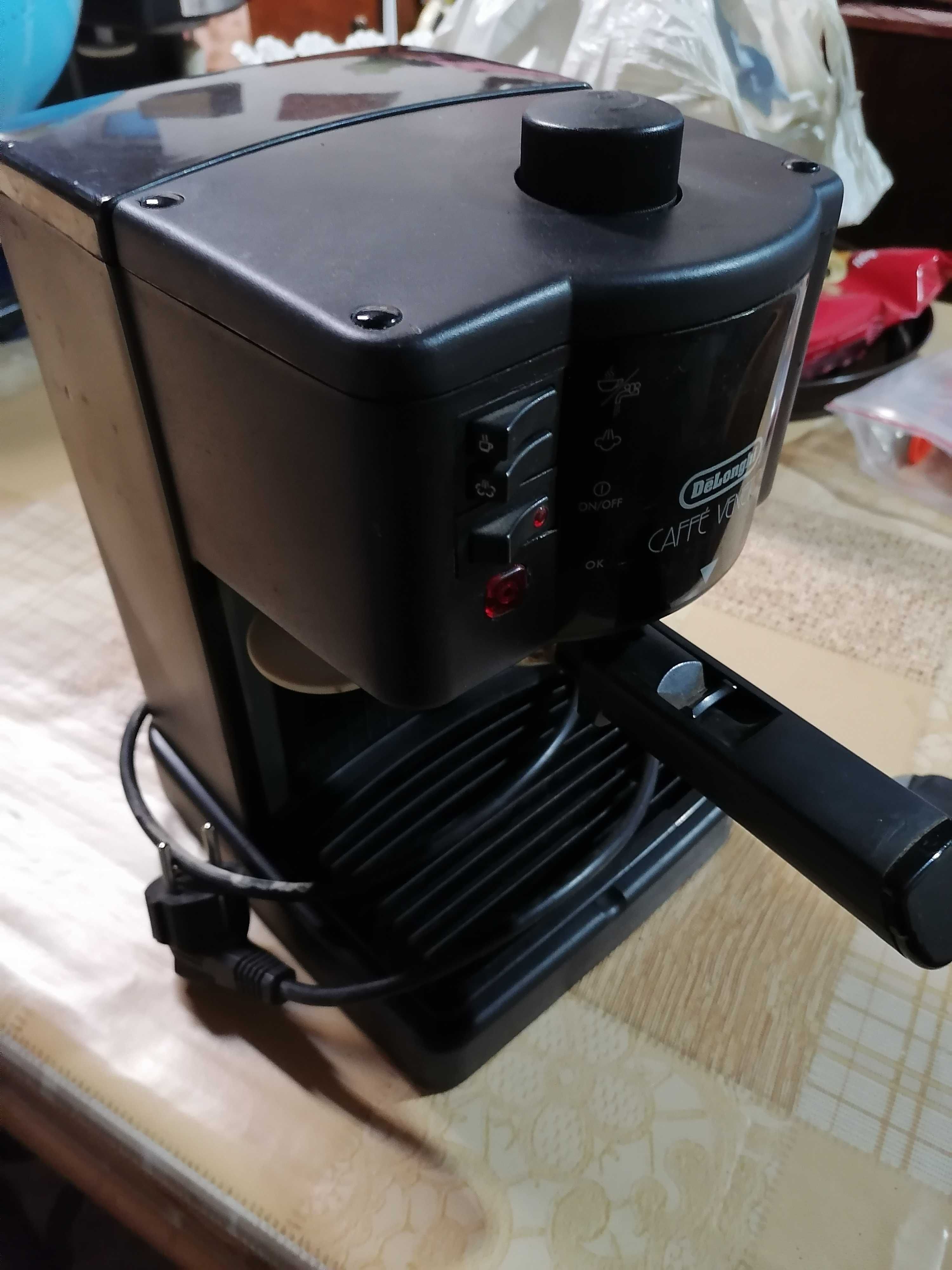 Кафе машина delonghi