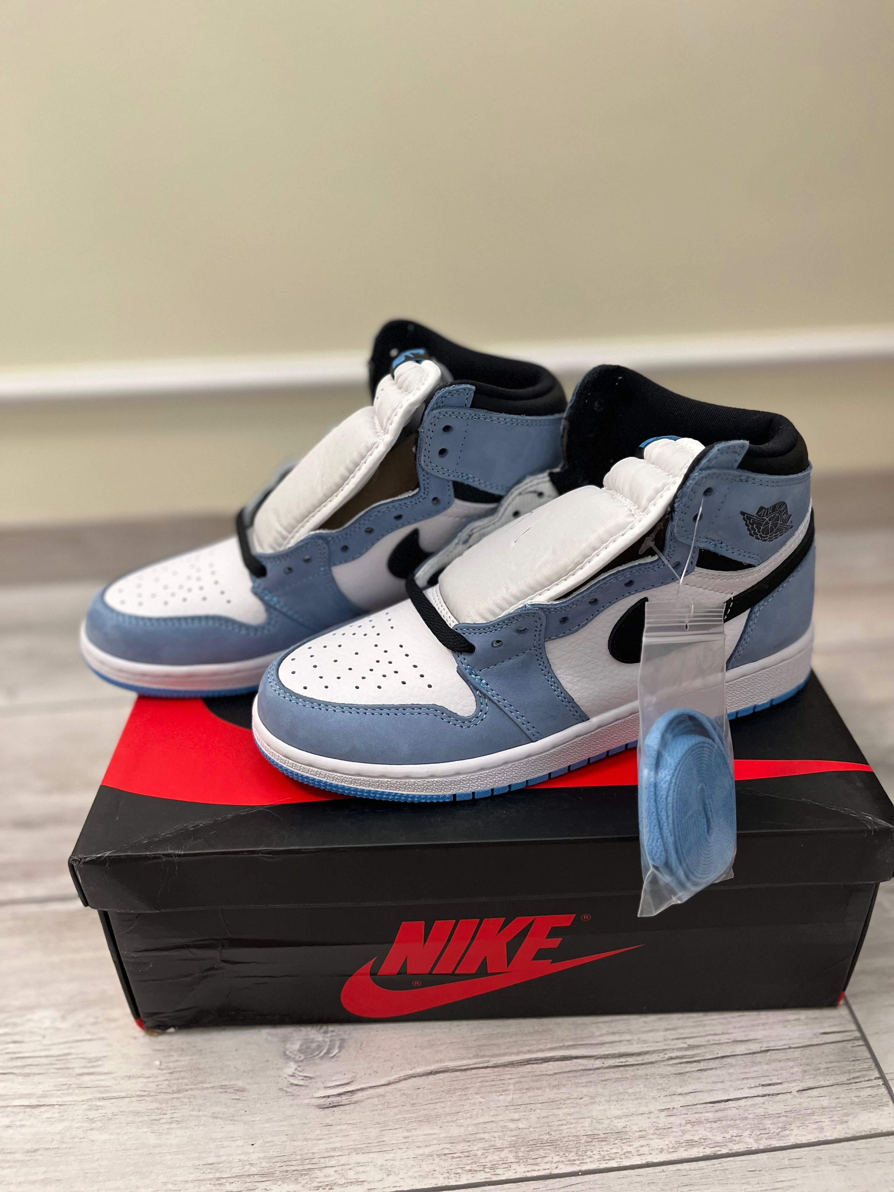 Jordan 1 High University Blue (42/43) -(descriere)