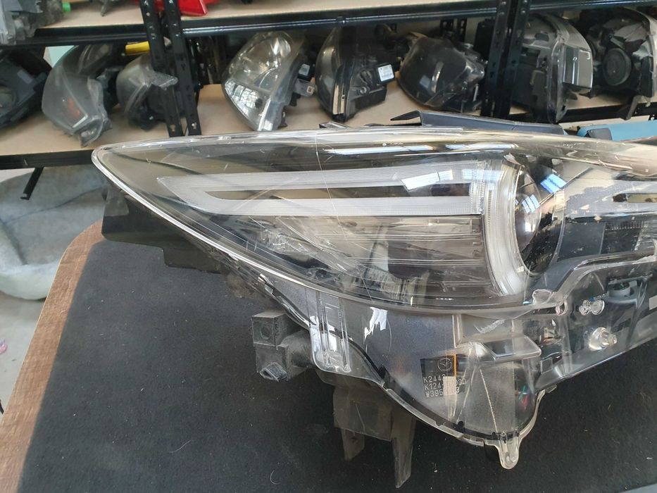 far dreapta mazda cx5 2017 avariat cu prinderile rupte