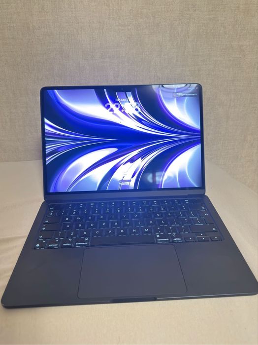 Apple Macbook Air 13’ M2 2022