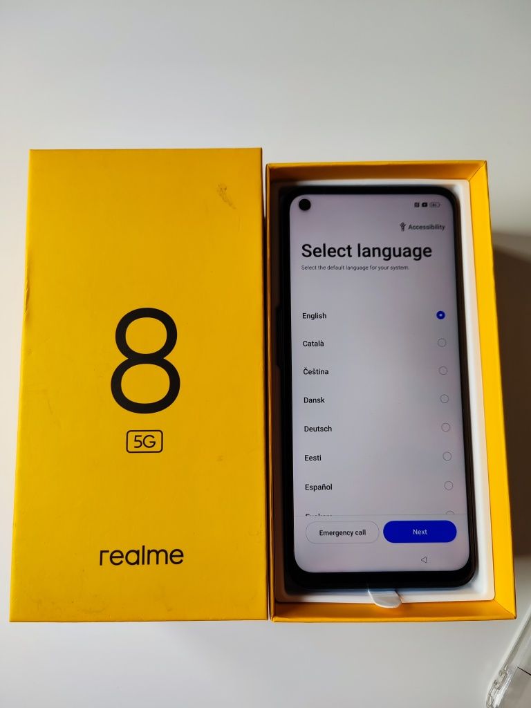 Телефон Realme 8 5G