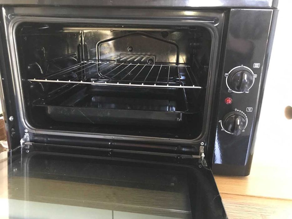 Фурна в пърфектно състояние.