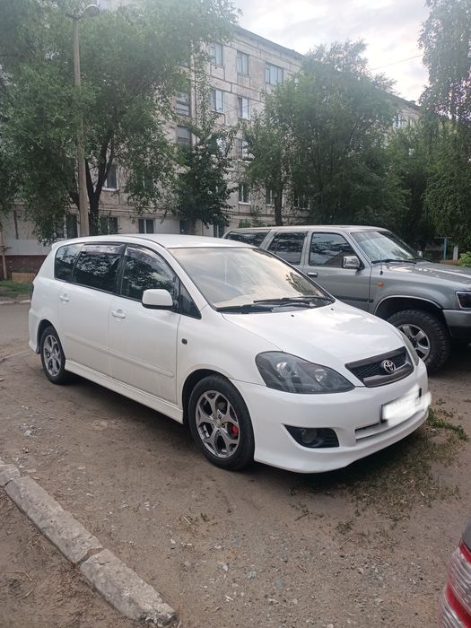 Toyota Ipsum,2004 год