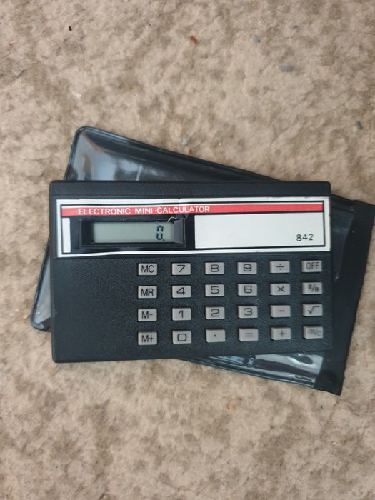 mini calculator electronic de epocă