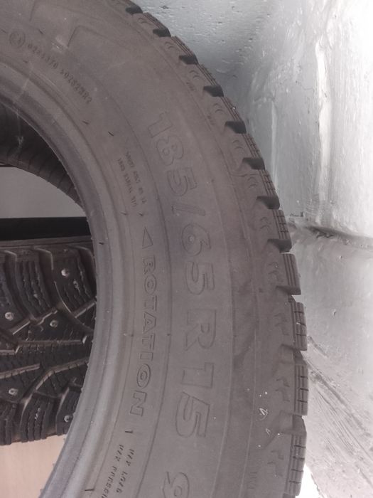 Продаю шипованный шины