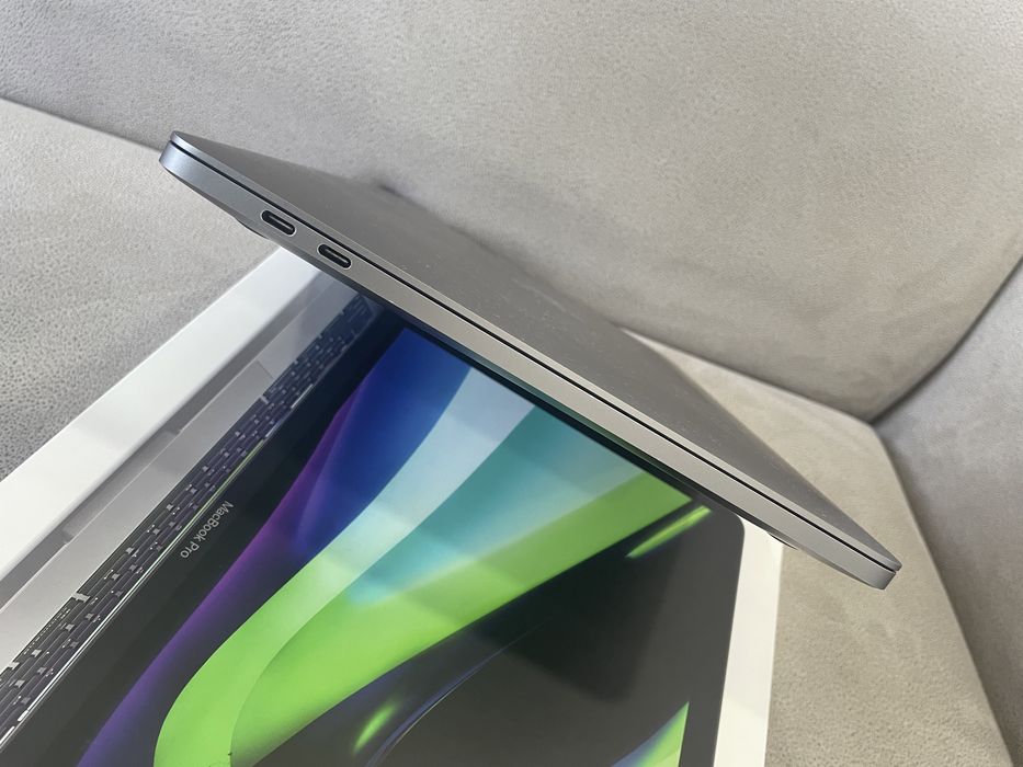 Продам macbook pro m1