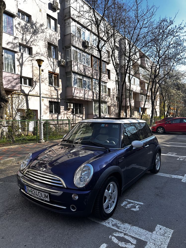 Mini Cooper R50 2005