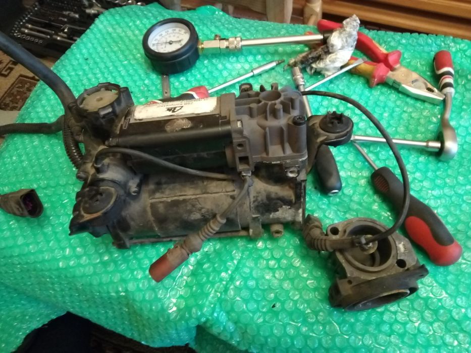 Reparatie reparare reconditionare compresor suspensie perne aer Wabco