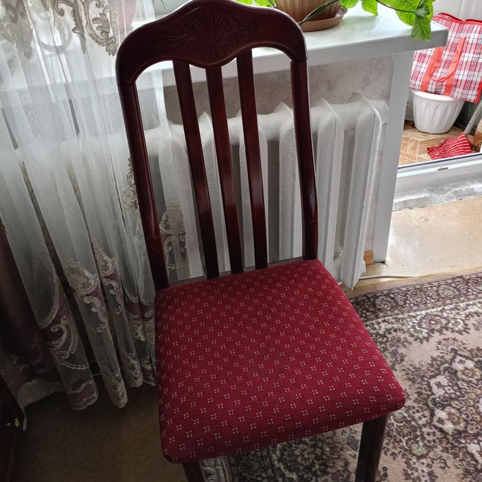 Продам мягкие стулья