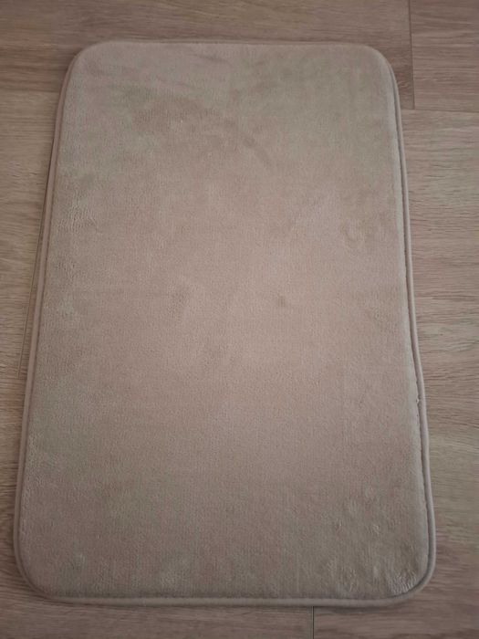 4 бр изтривалки за пред входна врата за 20 лв.