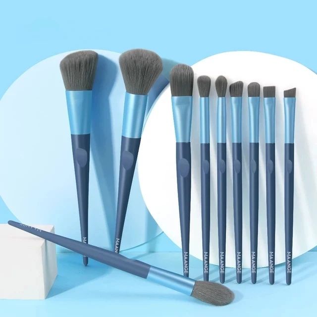 Set de 18 pensule profesionale pentru make-up