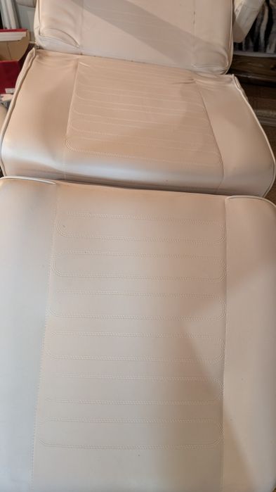 Козметичен стол с табуретка