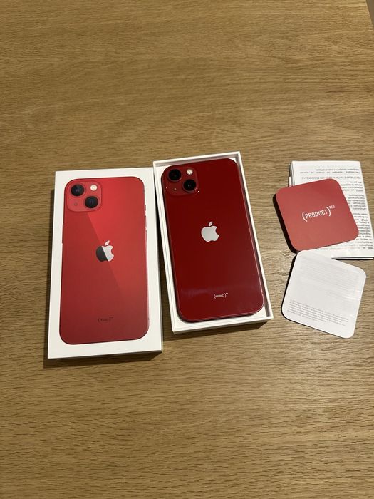Продавам Iphone 13 red