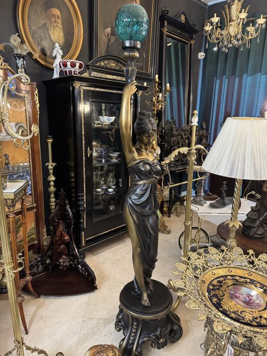 Statueta 2m - antimoniu