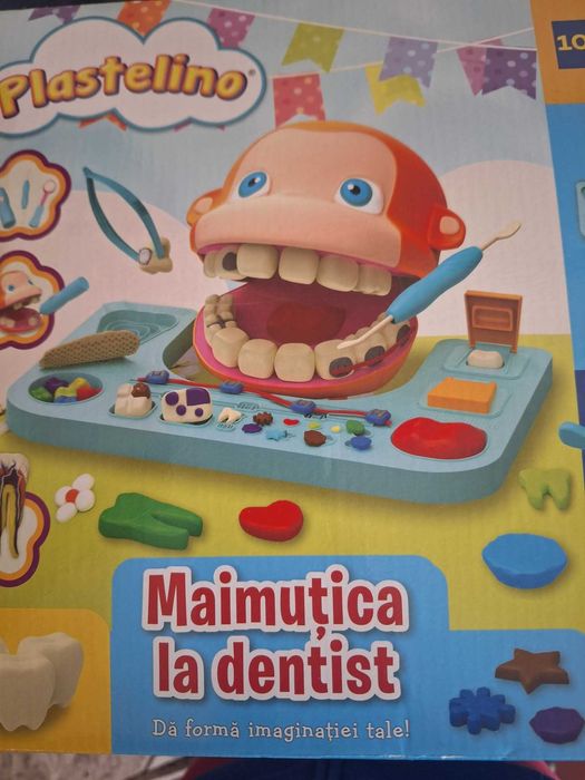Vand Maimutica la dentist